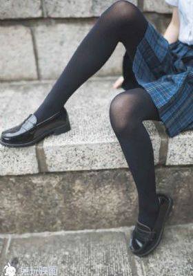 百合的雨声 电影_高清在线观看完整版