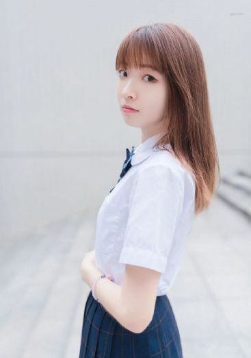 手伸进内衣里疯狂揉捏_BD韩语免费播放