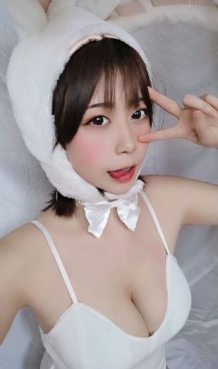 依人网站_HD高清视频播放