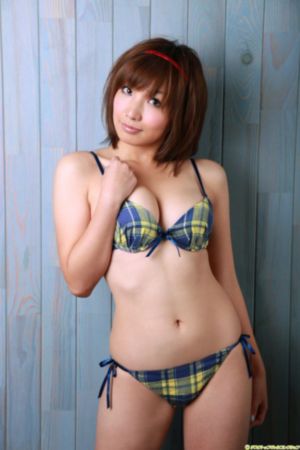 《偷偷》电影完整版免费观看_1080P高清完整版播放